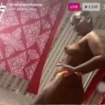 Amara la pomposa masturbandose en un live