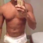 Castro Marcello masturbando no Instagram