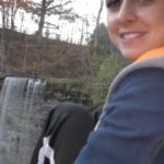 Rubia canadiense la pongo a mamar
