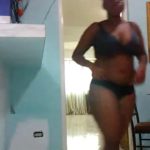 Joven jamaiquina se desnuda para mi