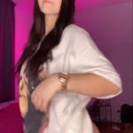 Tiktoker Nicole Dobrikov big booty
